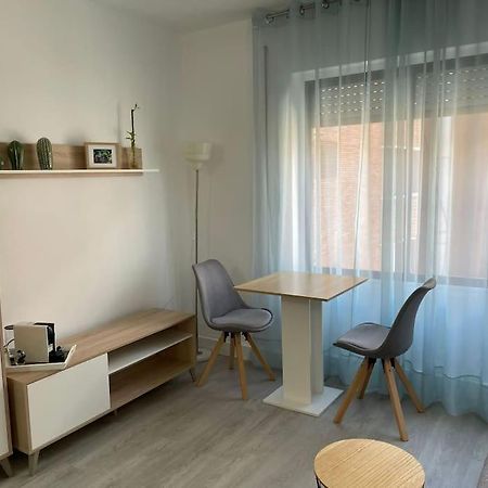 Oasis Plus Σεβίλλη Εξωτερικό φωτογραφία